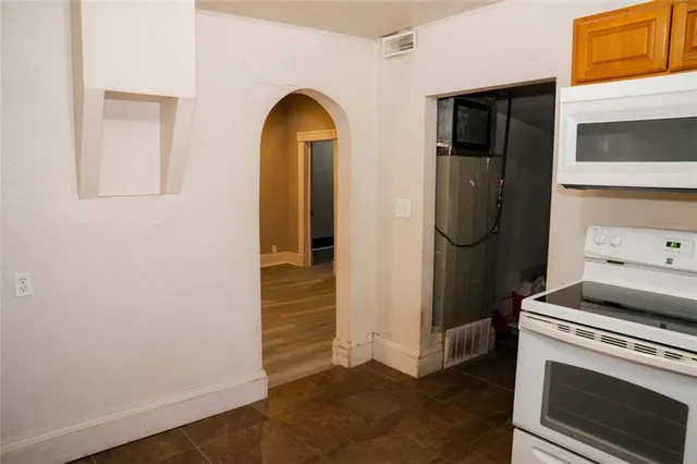 $39,000 | 2517 Broadway Avenue, Parsons, KS 67357