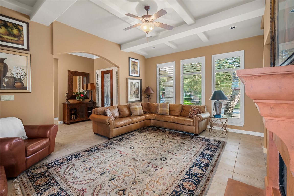 2 Tournament Way The Hills, TX 78738 - Photo 11 of 37