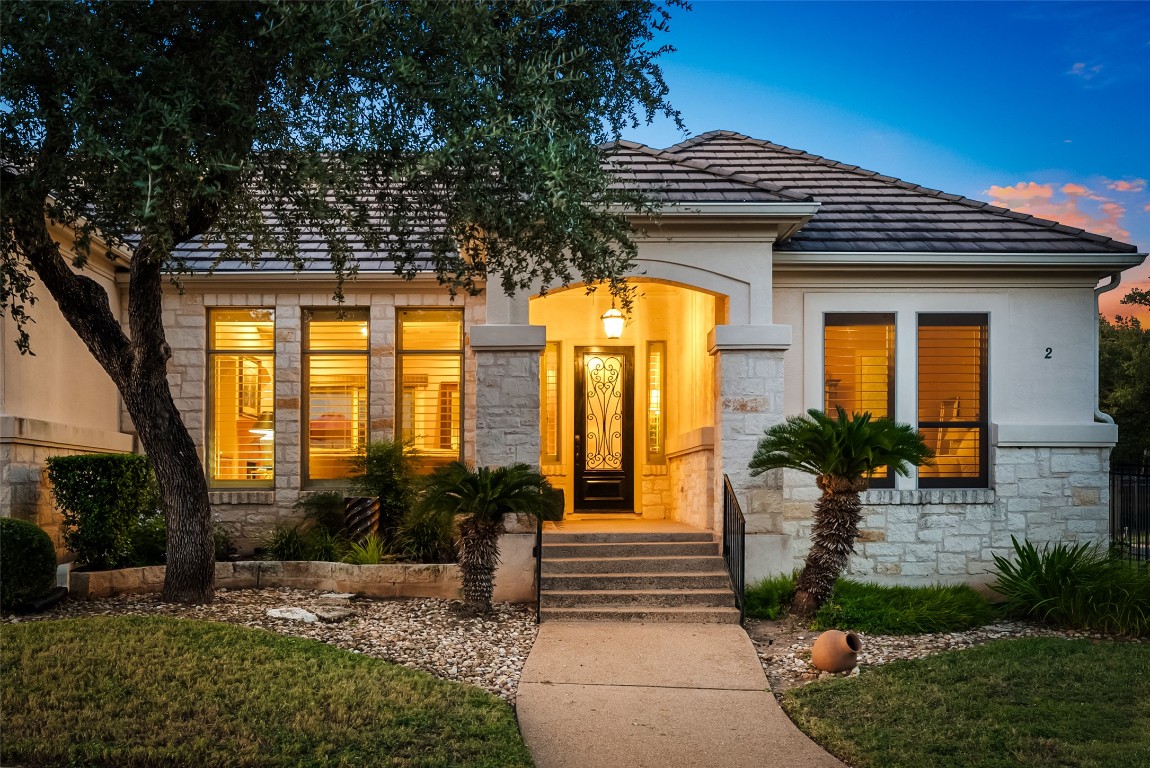 2 Tournament Way The Hills, TX 78738 - Photo 2 of 37