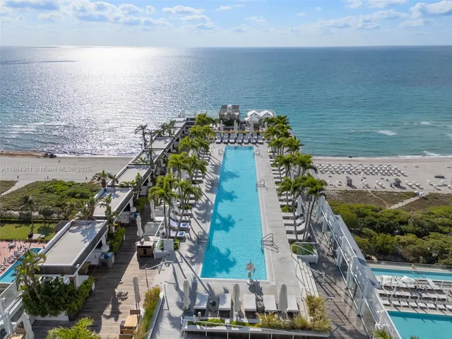 $8,000 | 2301 Collins Avenue, Unit 542, Miami Beach, FL 33139