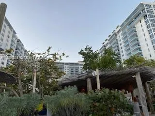 $8,000 | 2301 Collins Avenue, Unit 542, Miami Beach, FL 33139