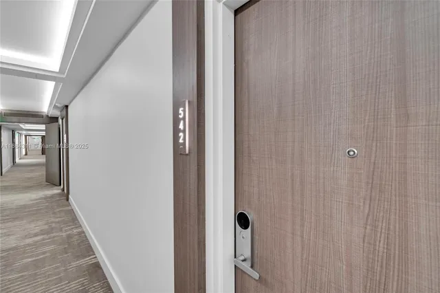 $8,000 | 2301 Collins Avenue, Unit 542, Miami Beach, FL 33139