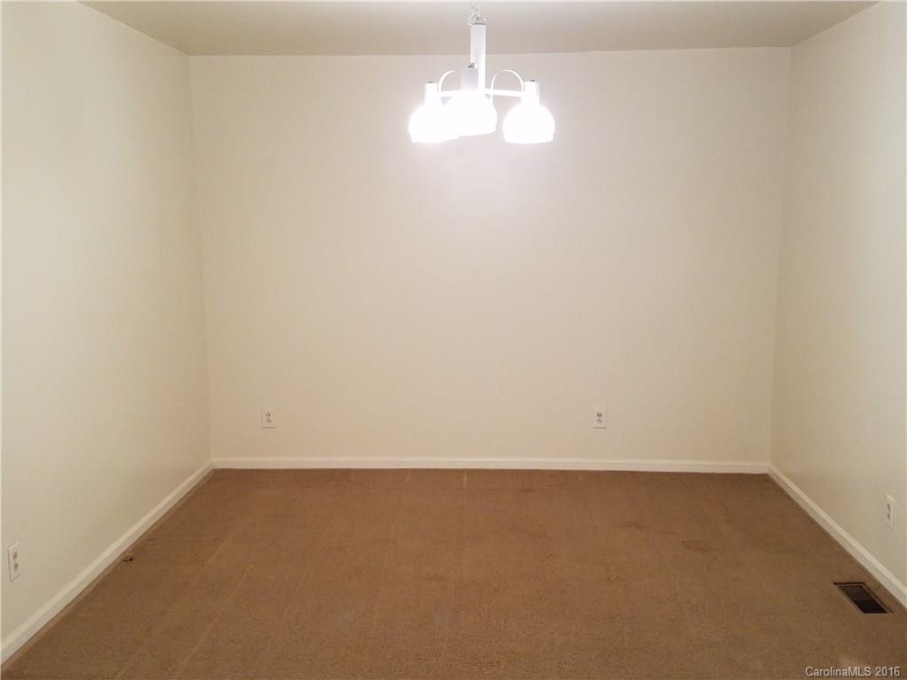 4033 Nevin Road Charlotte, NC 28269 - Photo 2 of 11