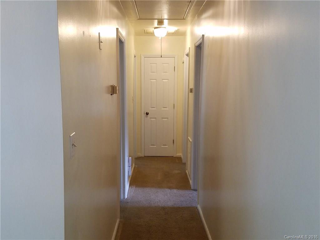 4033 Nevin Road Charlotte, NC 28269 - Photo 5 of 11