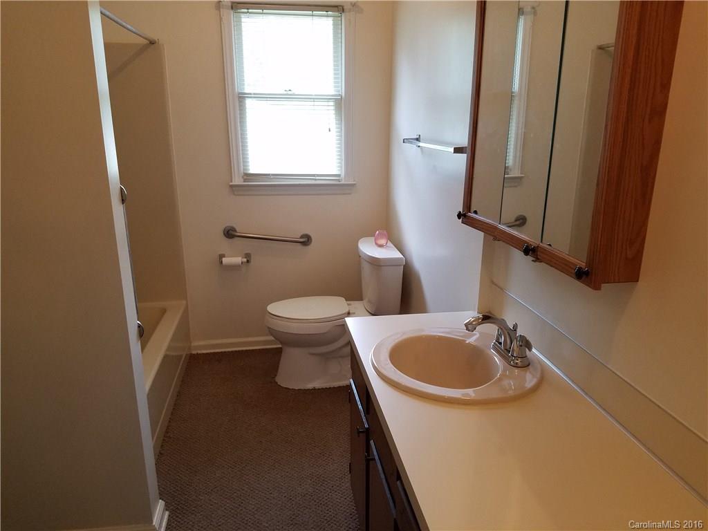 4033 Nevin Road Charlotte, NC 28269 - Photo 9 of 11