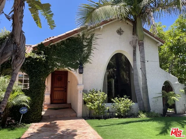 $9,500 | 401 North Kings Road, Los Angeles, CA 90048