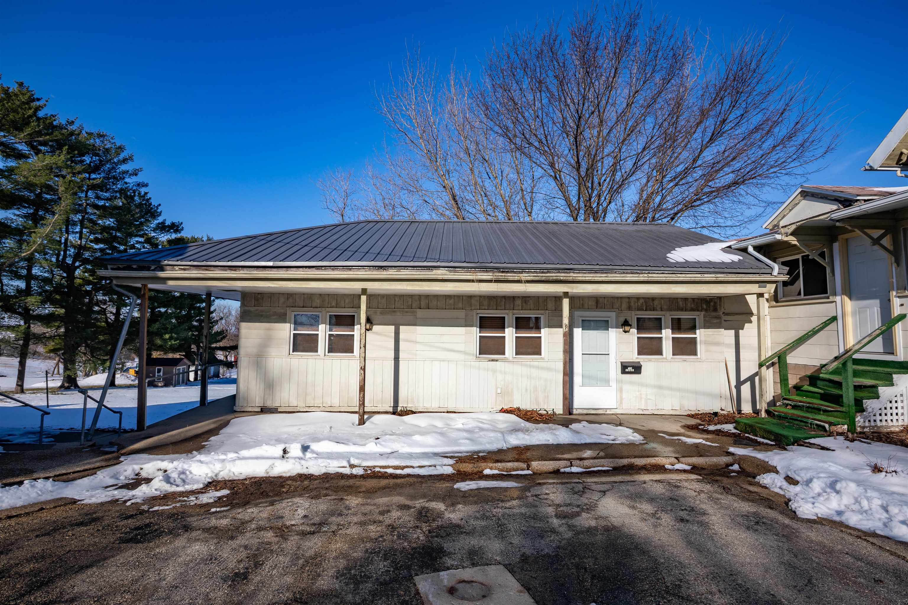 706 Fair Street Mineral Point, WI 53565 - Photo 4 of 21