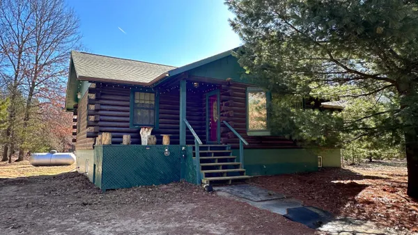 $289,900 | N11380 10th Avenue, Necedah, WI 54646