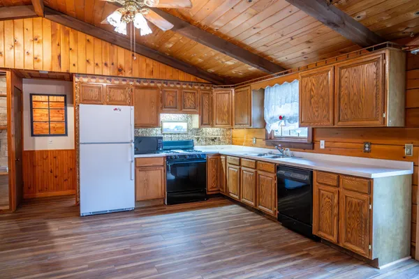 $289,900 | N11380 10th Avenue, Necedah, WI 54646