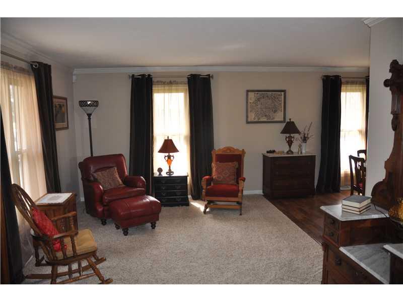 1802 Winding Ridge Avenue Indianapolis, IN 46217 - Photo 3 of 22 Gallery Image 3