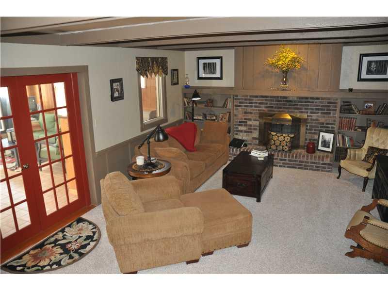 1802 Winding Ridge Avenue Indianapolis, IN 46217 - Photo 9 of 22 Gallery Image 9