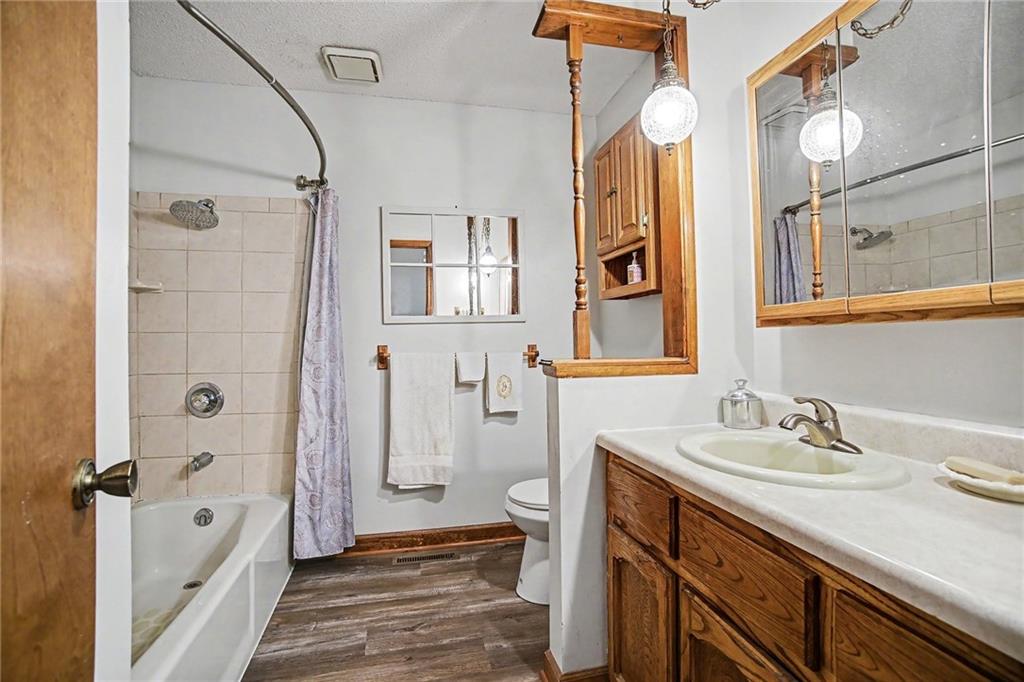 2105 Northeast Porter Road Blue Springs, MO 64014 - Photo 15 of 31 Gallery Image 15