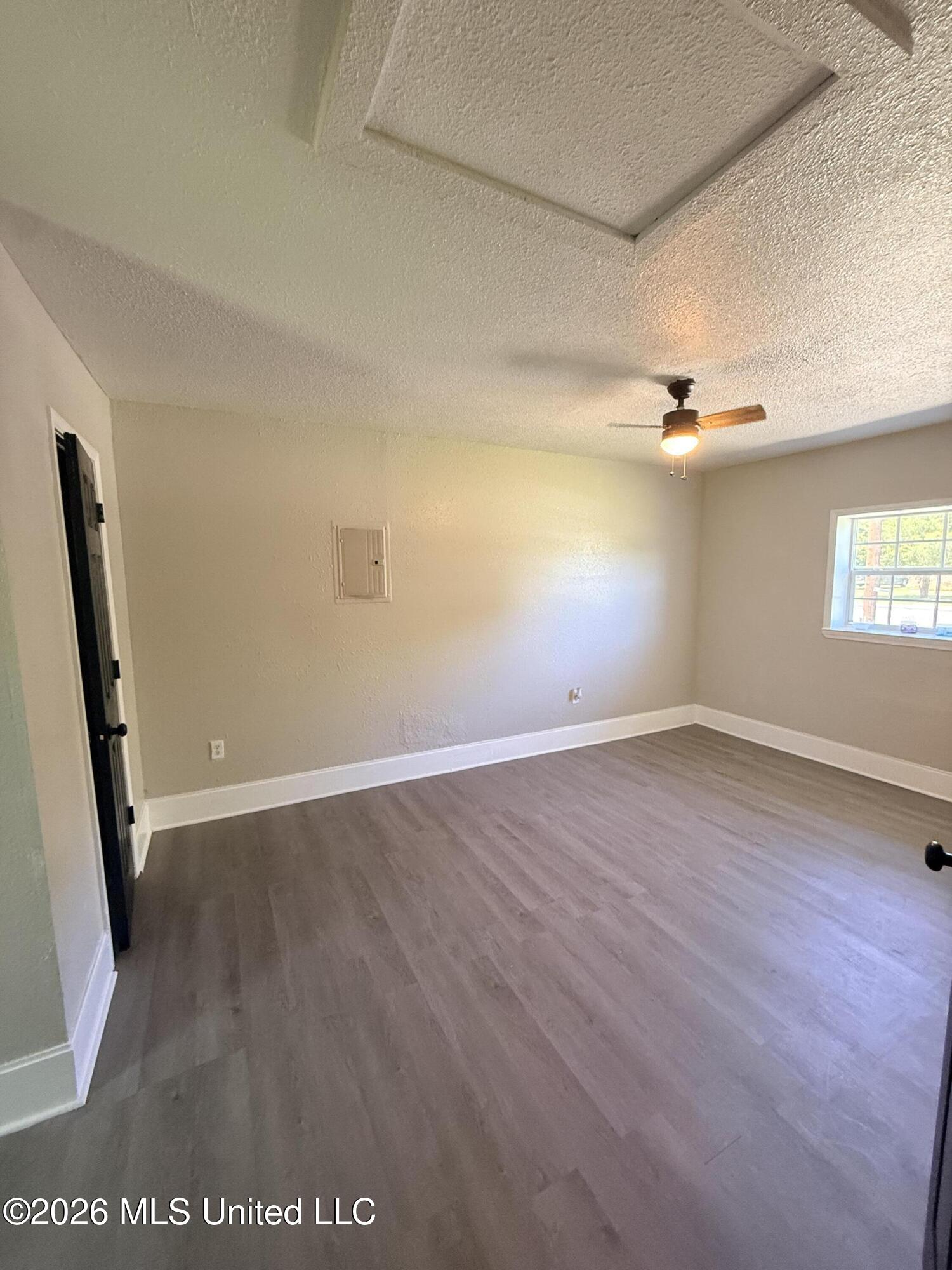 6236 Frederick Street Moss Point, MS 39563 - Photo 7 of 9 Bdrm 4/Addt'l