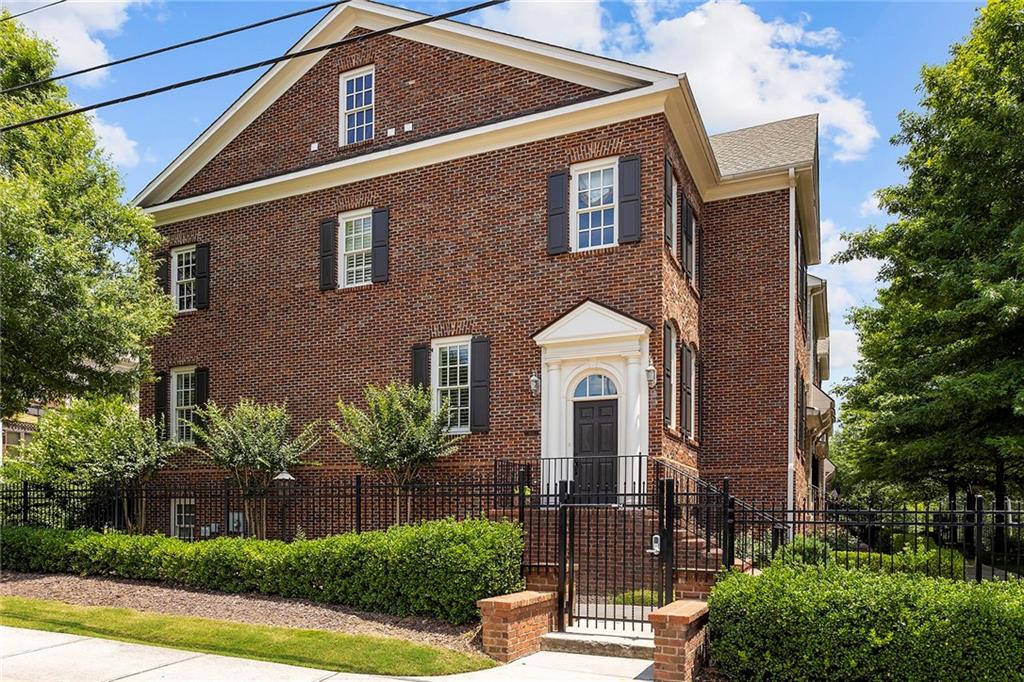 3585 Roxboro Road Northeast, Unit 6 Atlanta, GA 30326 - Photo 6 of 49