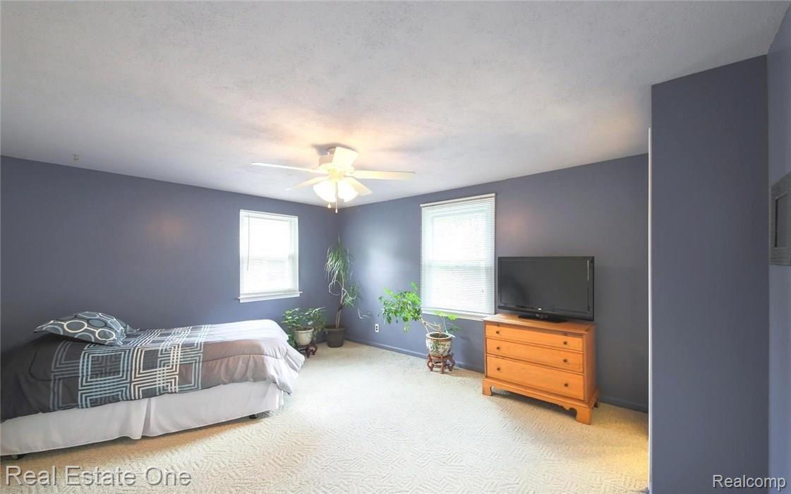 434 Peters Road Milford, MI 48381 - Photo 13 of 27 13-Peters.jpg