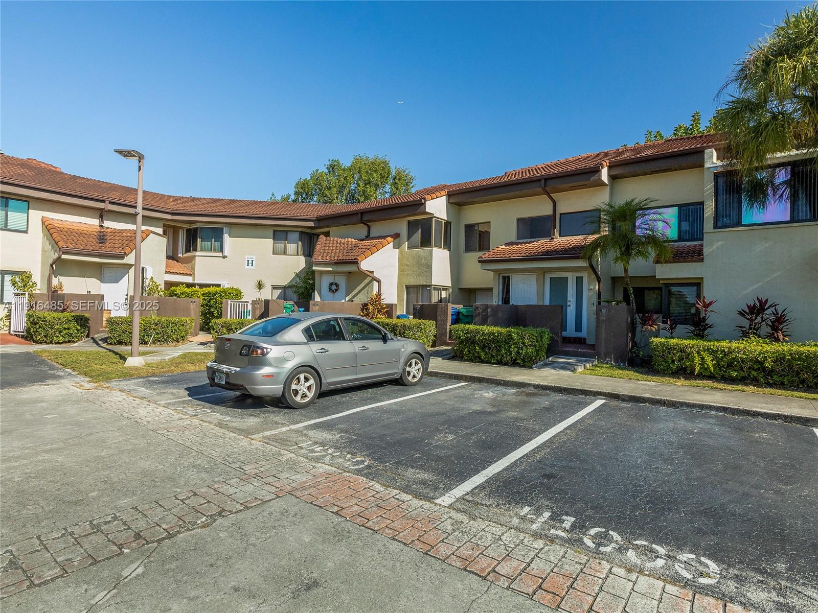9761 Southwest 138th Avenue, Unit HC1R Miami, FL 33186 - Photo 31 of 35