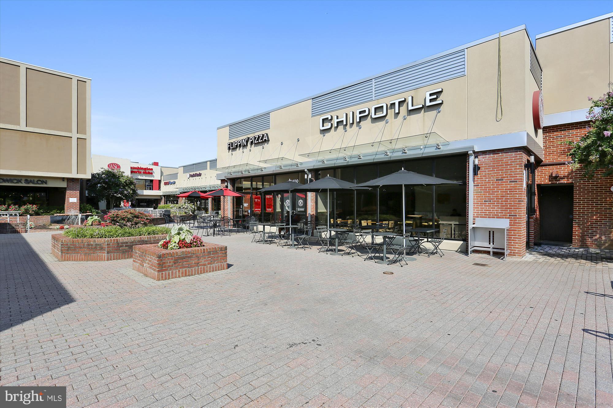 6216 Rockhurst Road Bethesda, MD 20817 - Photo 46 of 52 a view of a building with sitting area