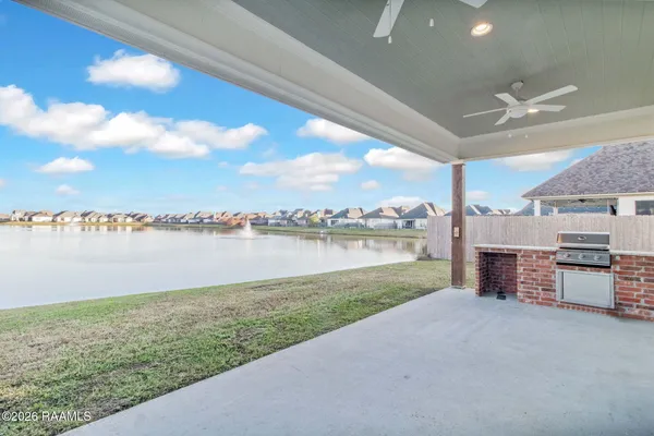 $2,800 | 305 San Sebastian Drive, Youngsville, LA 70592