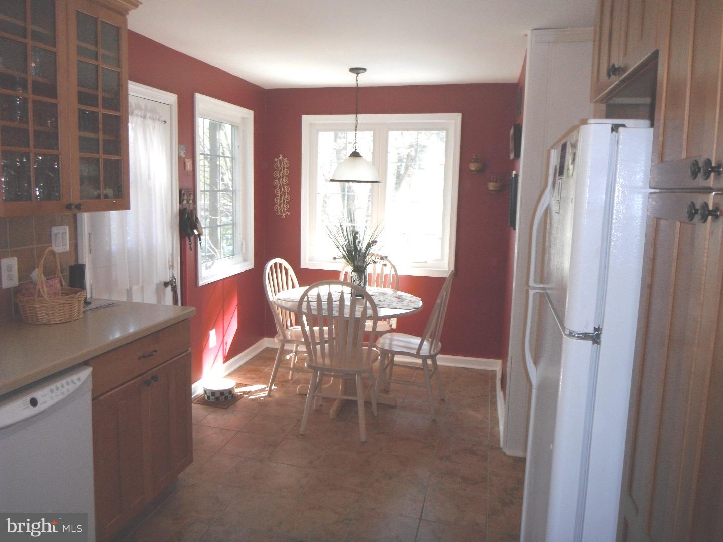 931 Gilbert Road Cheltenham, PA 19012 - Photo 5 of 14 Kitchen