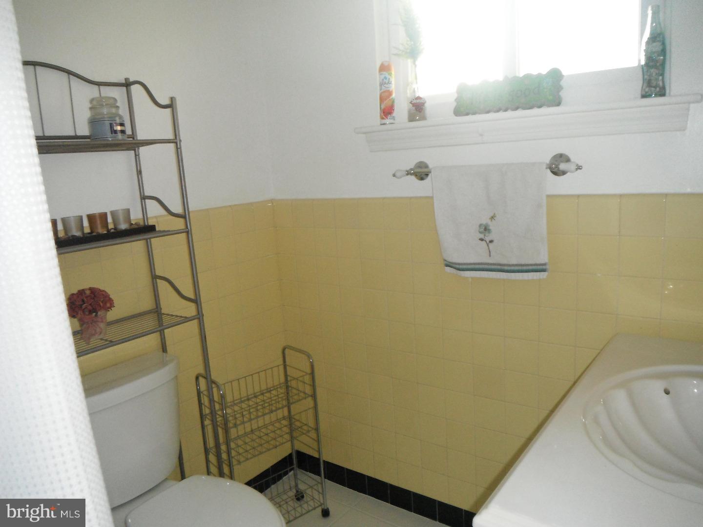 931 Gilbert Road Cheltenham, PA 19012 - Photo 7 of 14 Bathroom