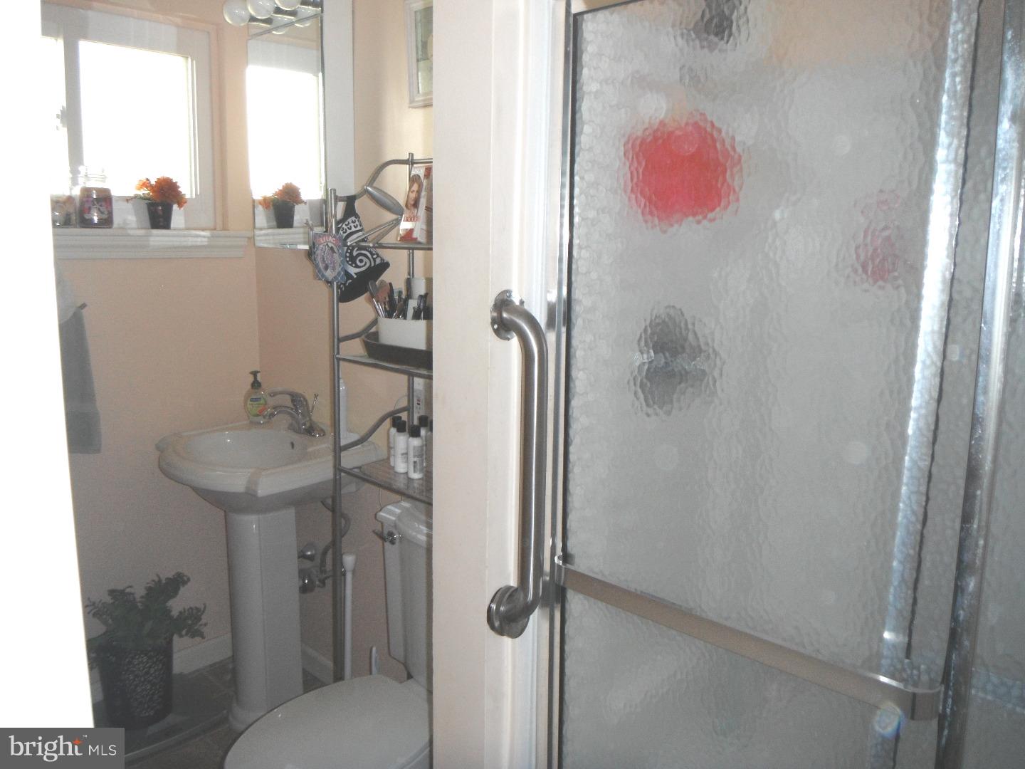 931 Gilbert Road Cheltenham, PA 19012 - Photo 8 of 14 Master Bathroom