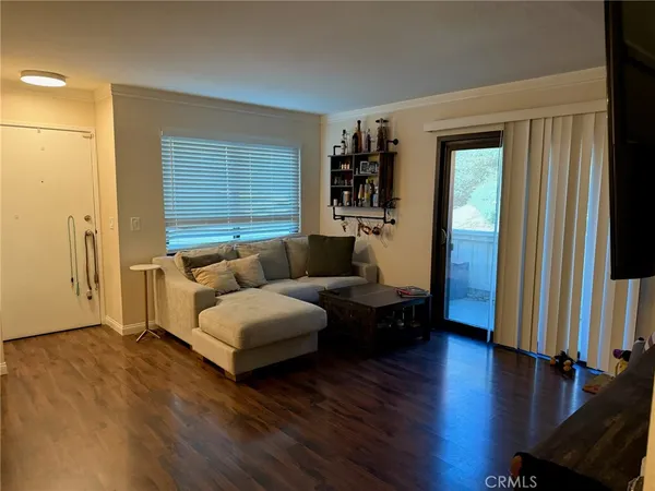 $453,000 | 21203 Trumpet Drive, Unit 103, Newhall, CA 91321