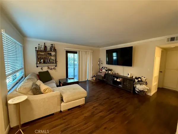 $453,000 | 21203 Trumpet Drive, Unit 103, Newhall, CA 91321