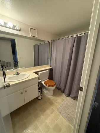 $453,000 | 21203 Trumpet Drive, Unit 103, Newhall, CA 91321