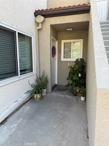 $470,000 | 21203 Trumpet Drive, Unit 103, Newhall, CA 91321