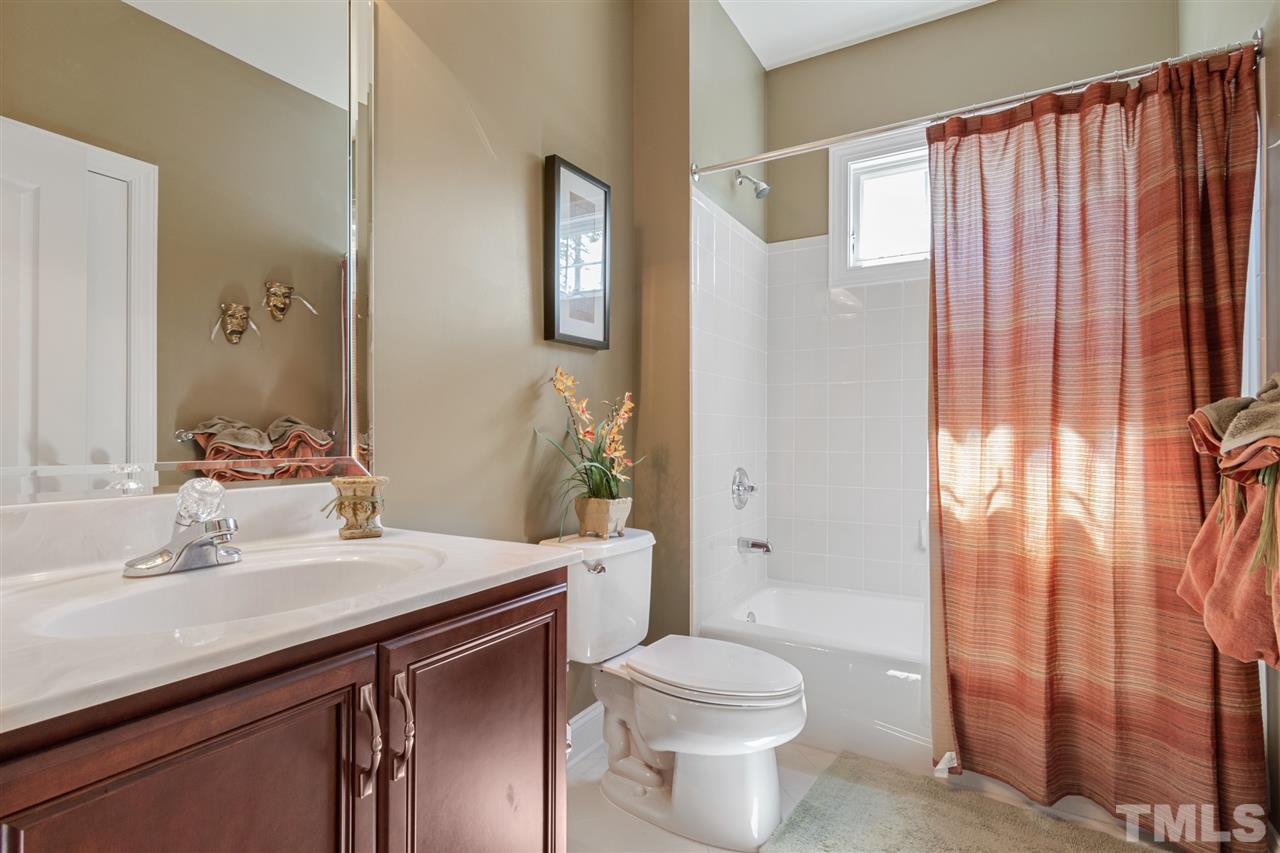 9425 Collingdale Way Raleigh, NC 27617 - Photo 16 of 30 Gallery Image 16