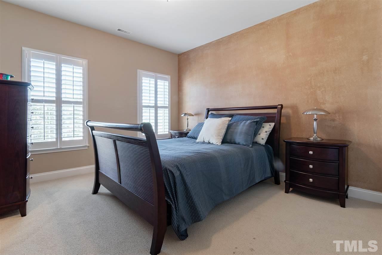 9425 Collingdale Way Raleigh, NC 27617 - Photo 20 of 30 Gallery Image 20