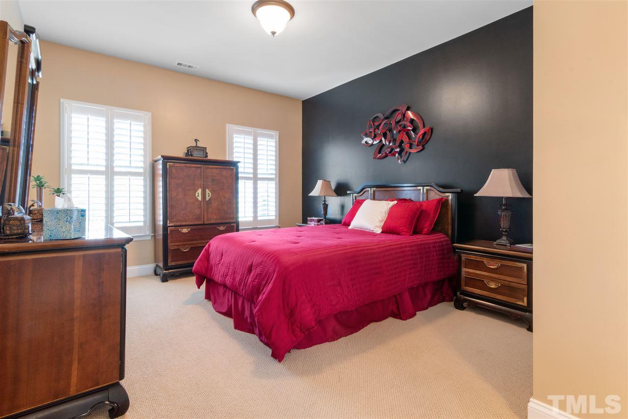 9425 Collingdale Way Raleigh, NC 27617 - Photo 22 of 30 Gallery Image 22