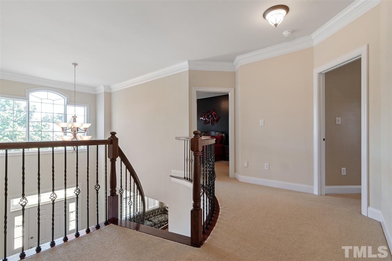 9425 Collingdale Way Raleigh, NC 27617 - Photo 25 of 30 Gallery Image 25