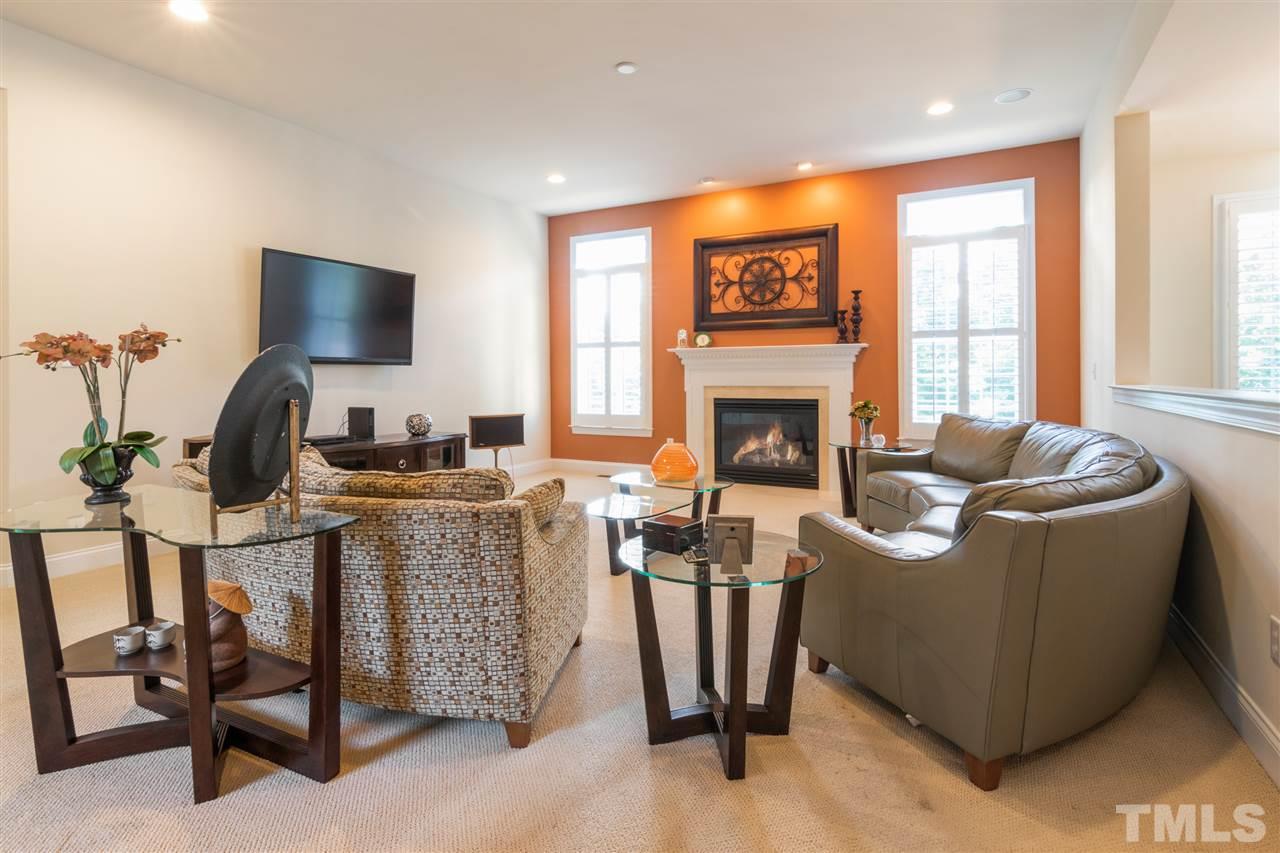 9425 Collingdale Way Raleigh, NC 27617 - Photo 7 of 30 Gallery Image 7