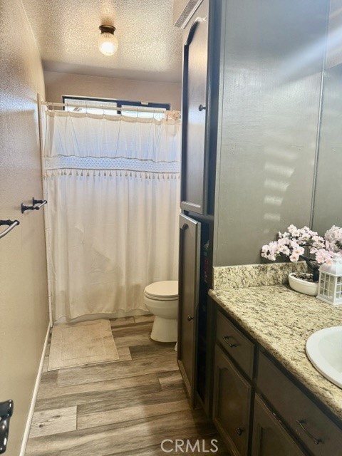 13375 Rincon Road Apple Valley, CA 92308 - Photo 34 of 72 Bathroom 3