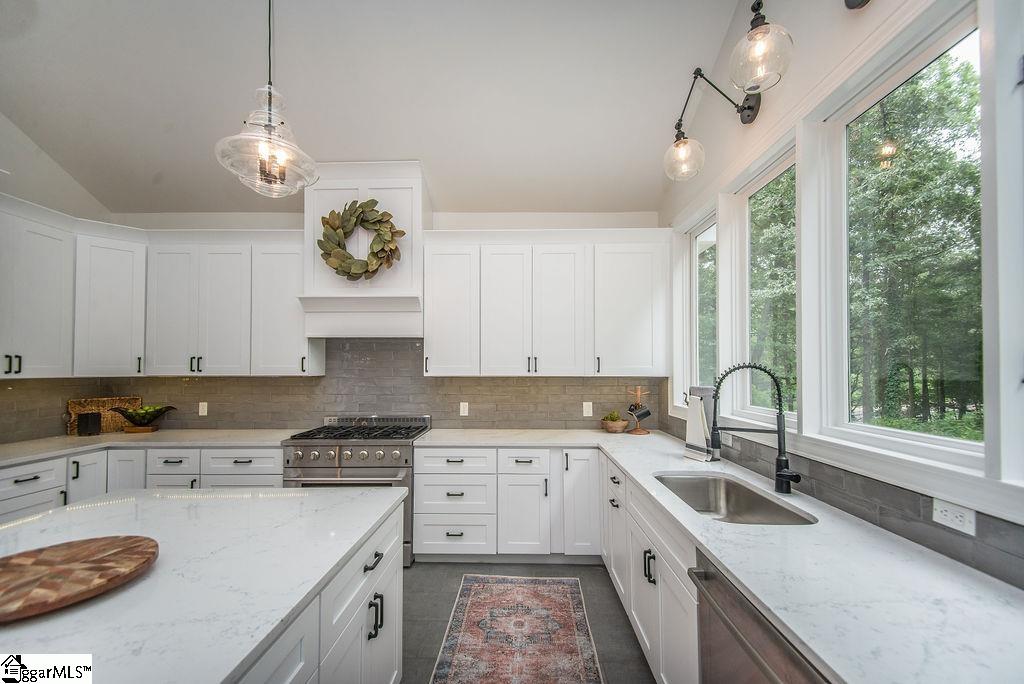 669 Batesville Road Greer, SC 29651 - Photo 9 of 36 Gallery Image 9