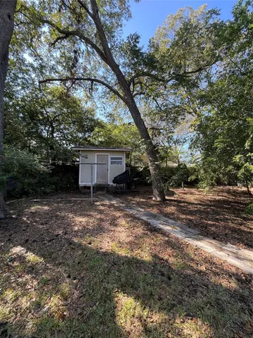 $460,000 | 2006 Maple Avenue, Austin, TX 78722