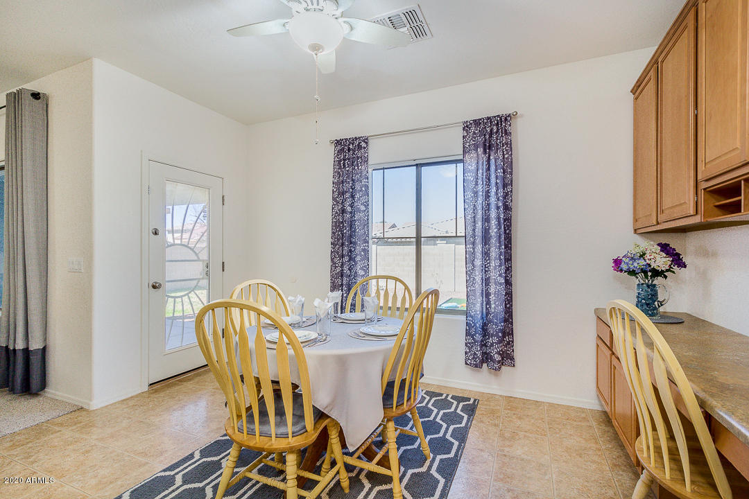 45418 West Rhea Road Maricopa, AZ 85139 - Photo 10 of 39