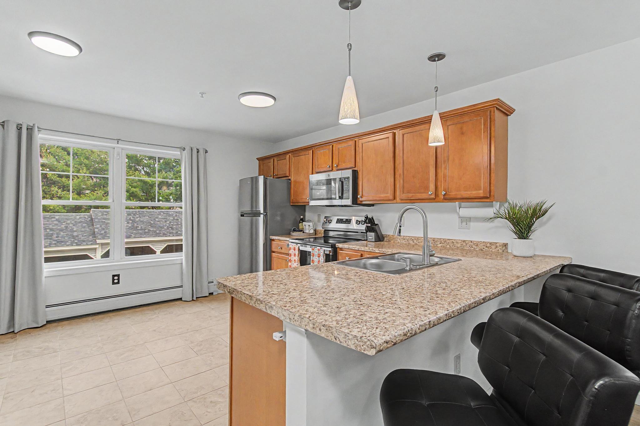 87 John Fay Road, Unit 307 South Burlington, VT 05403 - Photo 8 of 33 Gallery Image 8