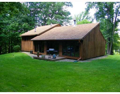 1505 Freeport Road Mars, PA 16046 - Photo 15 of 18 Exterior Back.