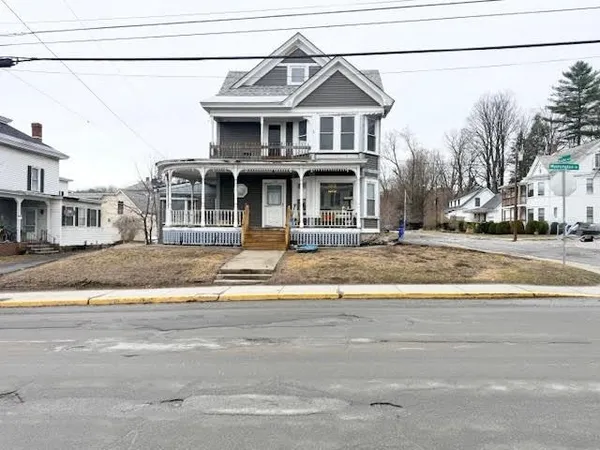 $365,000 | 102 Washington Street, Barre, VT 05641
