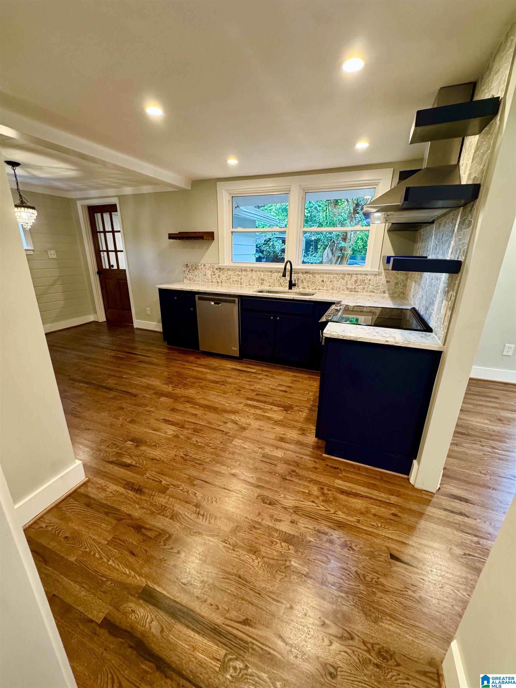 2973 Green Valley Road Birmingham, AL 35243 - Photo 11 of 27 Gallery Image 11