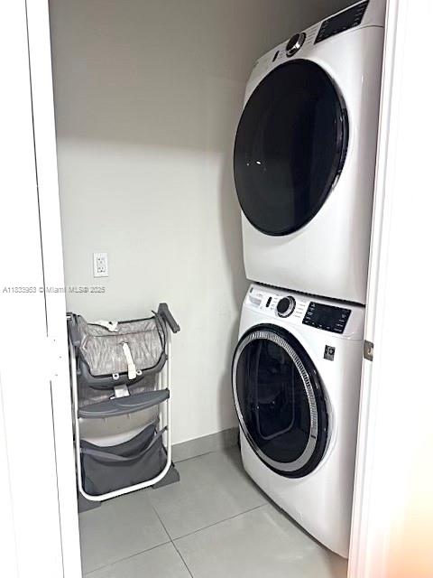 19380 Northeast 26th Avenue, Unit 304 Miami, FL 33180 - Photo 14 of 17