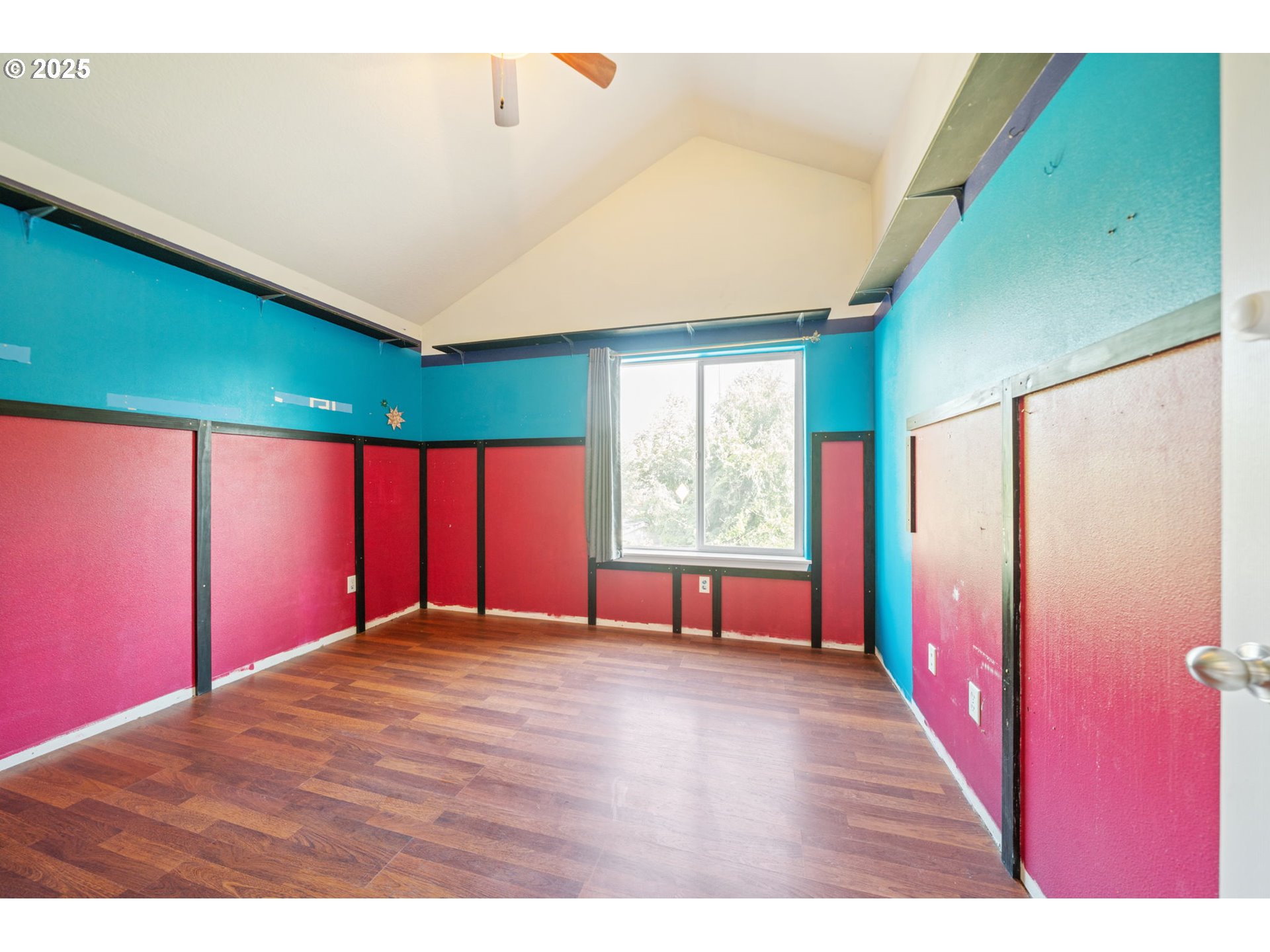 39784 Syblon Lane Sandy, OR 97055 - Photo 21 of 24 a view of an empty room with a window