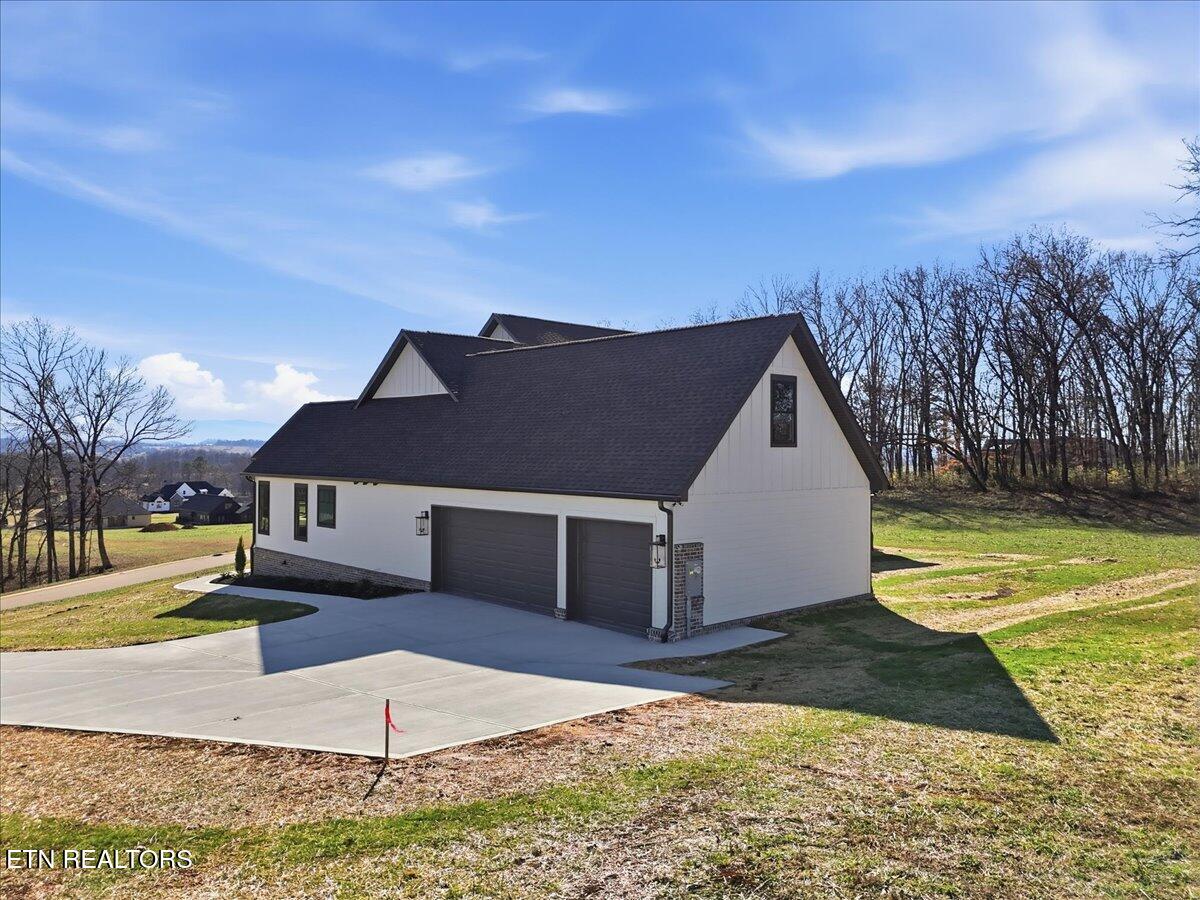 1241 Kellys View Drive Greenback, TN 37742 - Photo 57 of 60 06-006_DJI_20251215125208_0078_D
