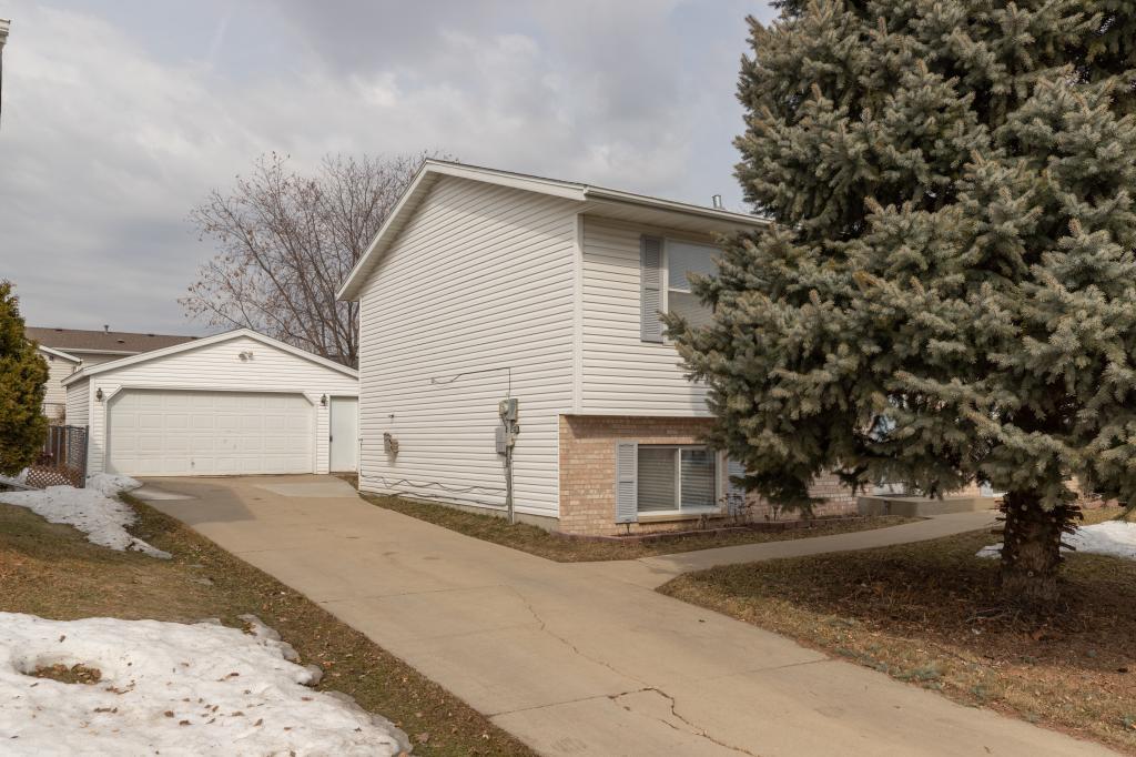 851 Diamond Ridge Lane Northwest Rochester, MN 55901 - Photo 2 of 36 Gallery Image 2