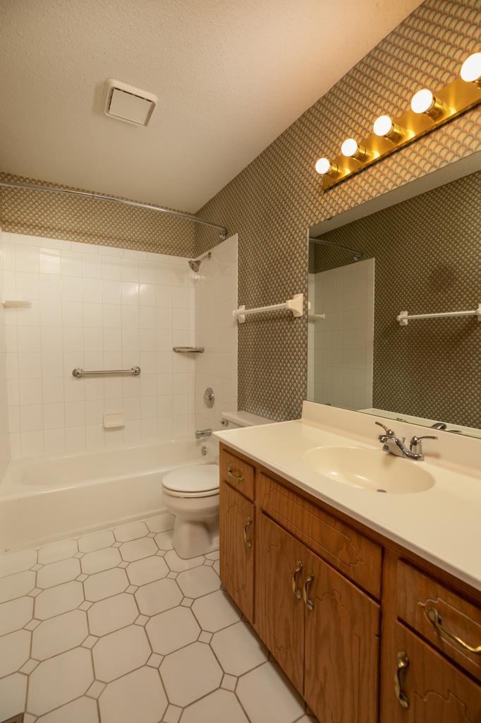 851 Diamond Ridge Lane Northwest Rochester, MN 55901 - Photo 18 of 36 Gallery Image 18