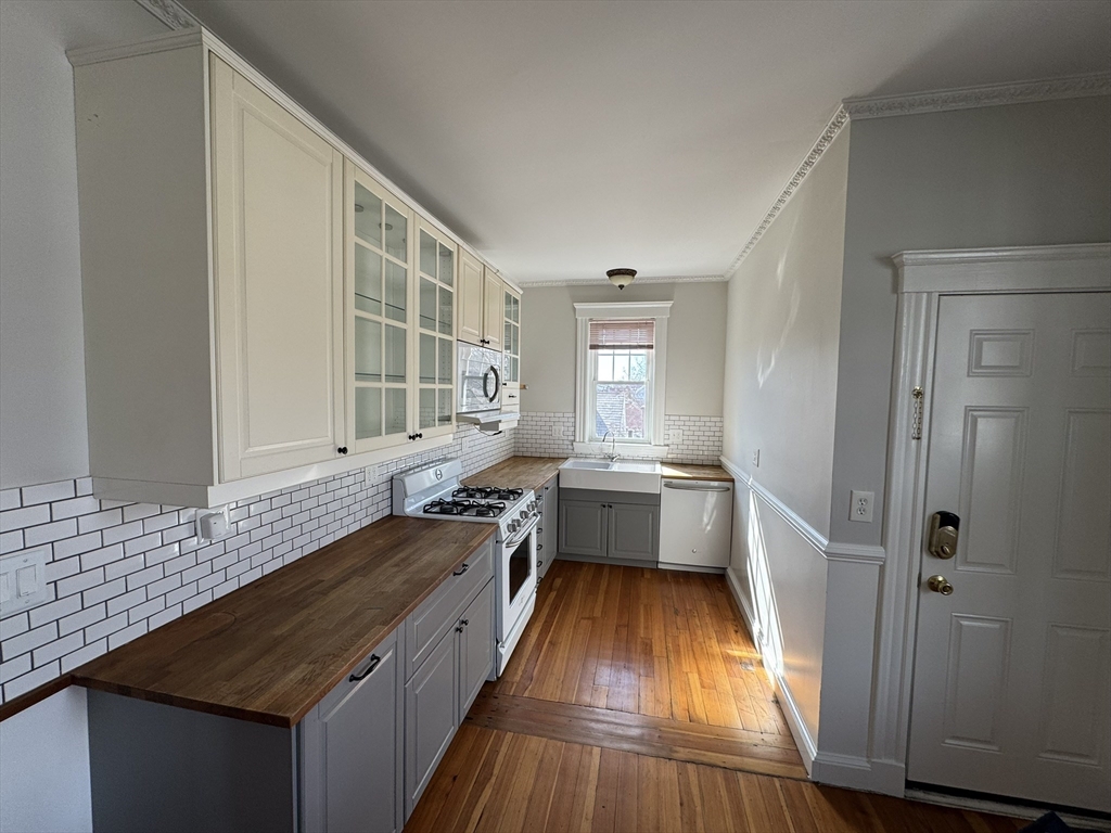 84 Tudor Street, Unit 6 Chelsea, MA 02150 - Photo 4 of 14