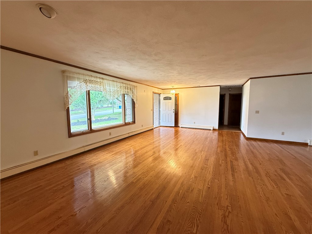 161 Council Rock Road Cranston, RI 02921 - Photo 7 of 31