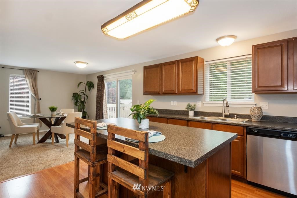 191 Northeast Larson Lake Road Belfair, WA 98528 - Photo 4 of 18 Gallery Image 4